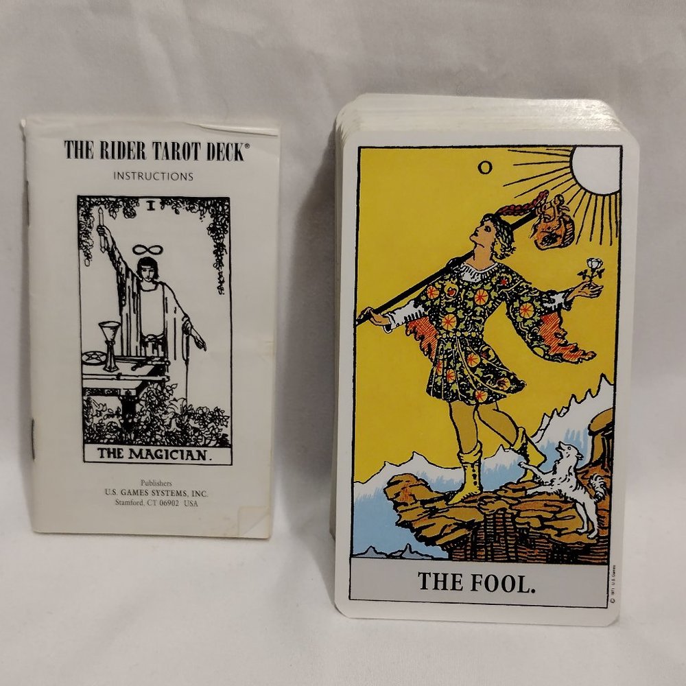 The Rider Tarot Deck - Picture 3 of 16
